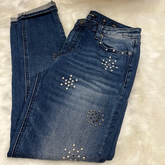 Md. Blue skinny jeans with bling size 28 - Picture 1 of 17